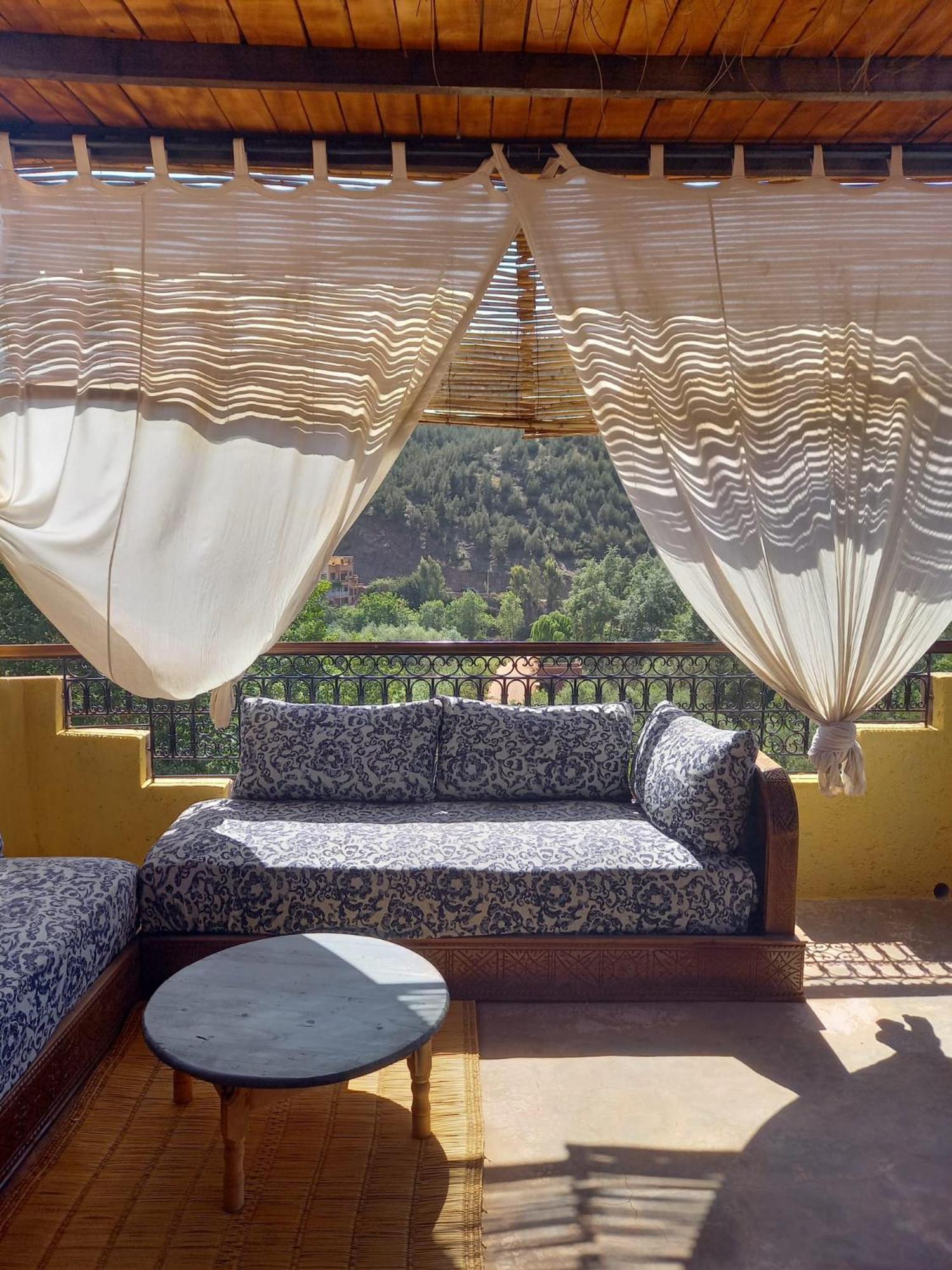 Ourika Timalizene Le Jardin Des Delices Hotel Tamezindert Exterior foto